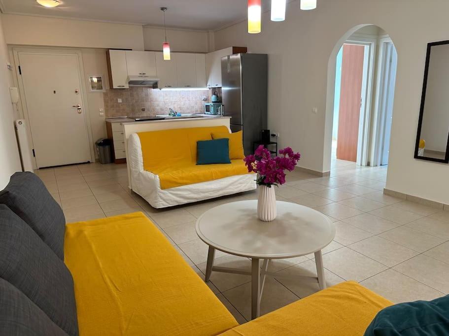 Riviera Beach, Seaside Spacious Apt. Ανάβυσσος Εξωτερικό φωτογραφία